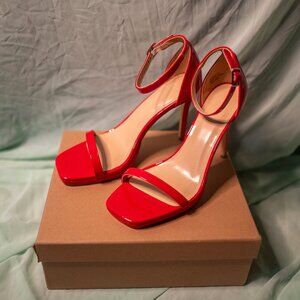 Elisabet Tang Glossy Red Ankle Strap Heels – Size 10 (New in Box)